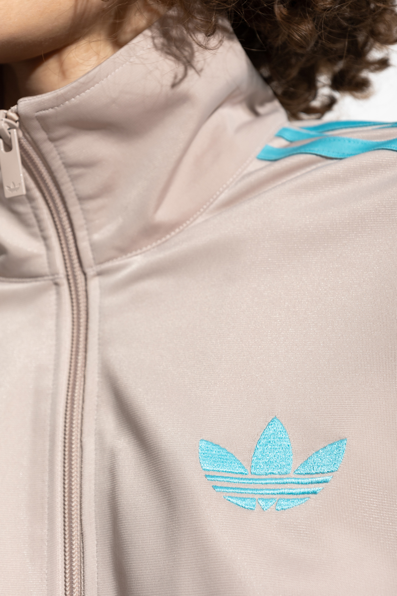 Beżowy Bluza z logo ADIDAS Originals - Vitkac Polska